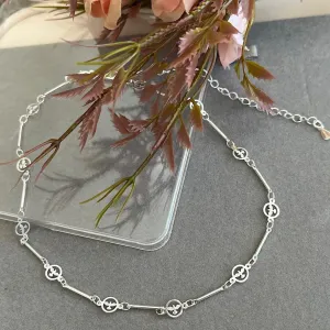 Choker espírito santo prata