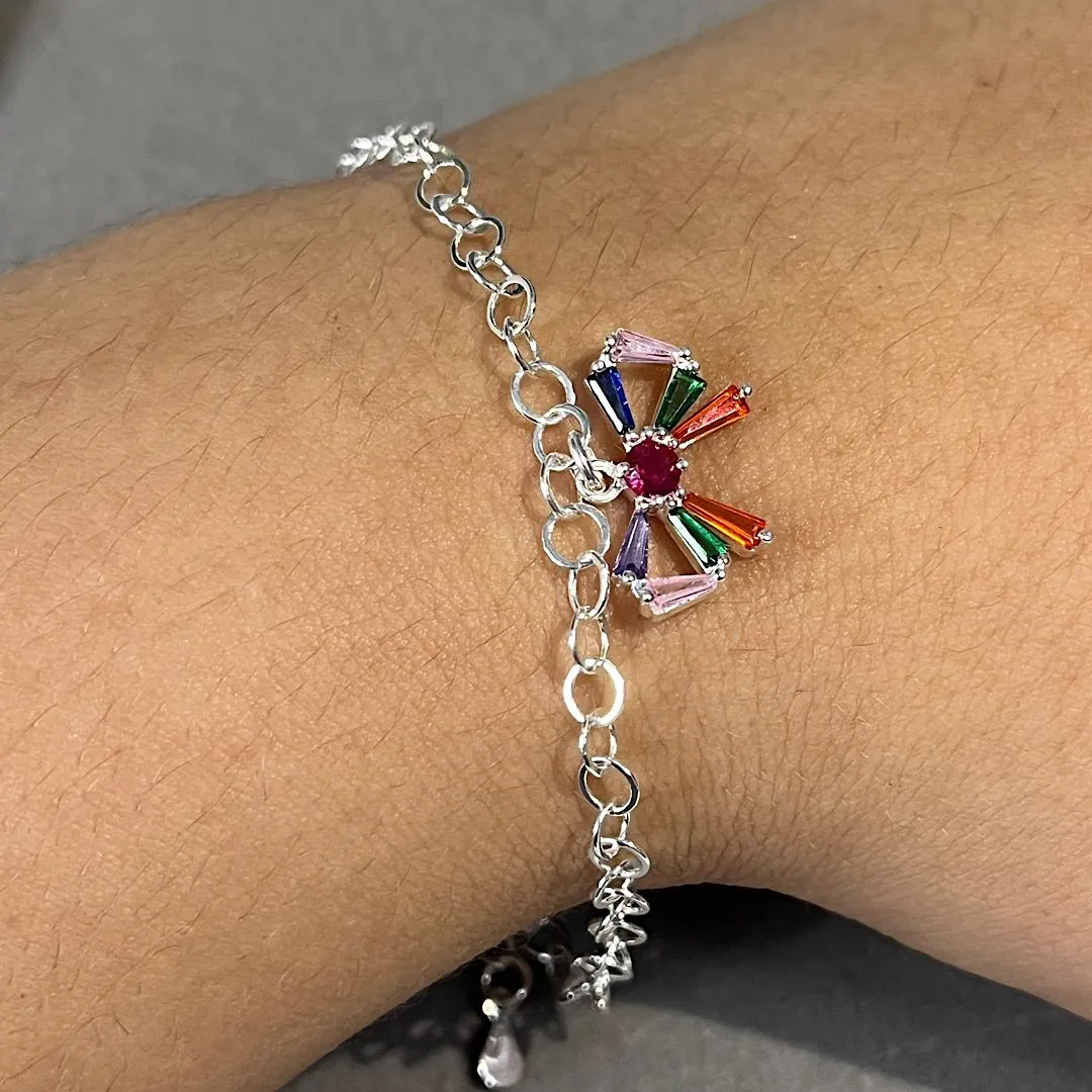 Pulseira com laço multicolor