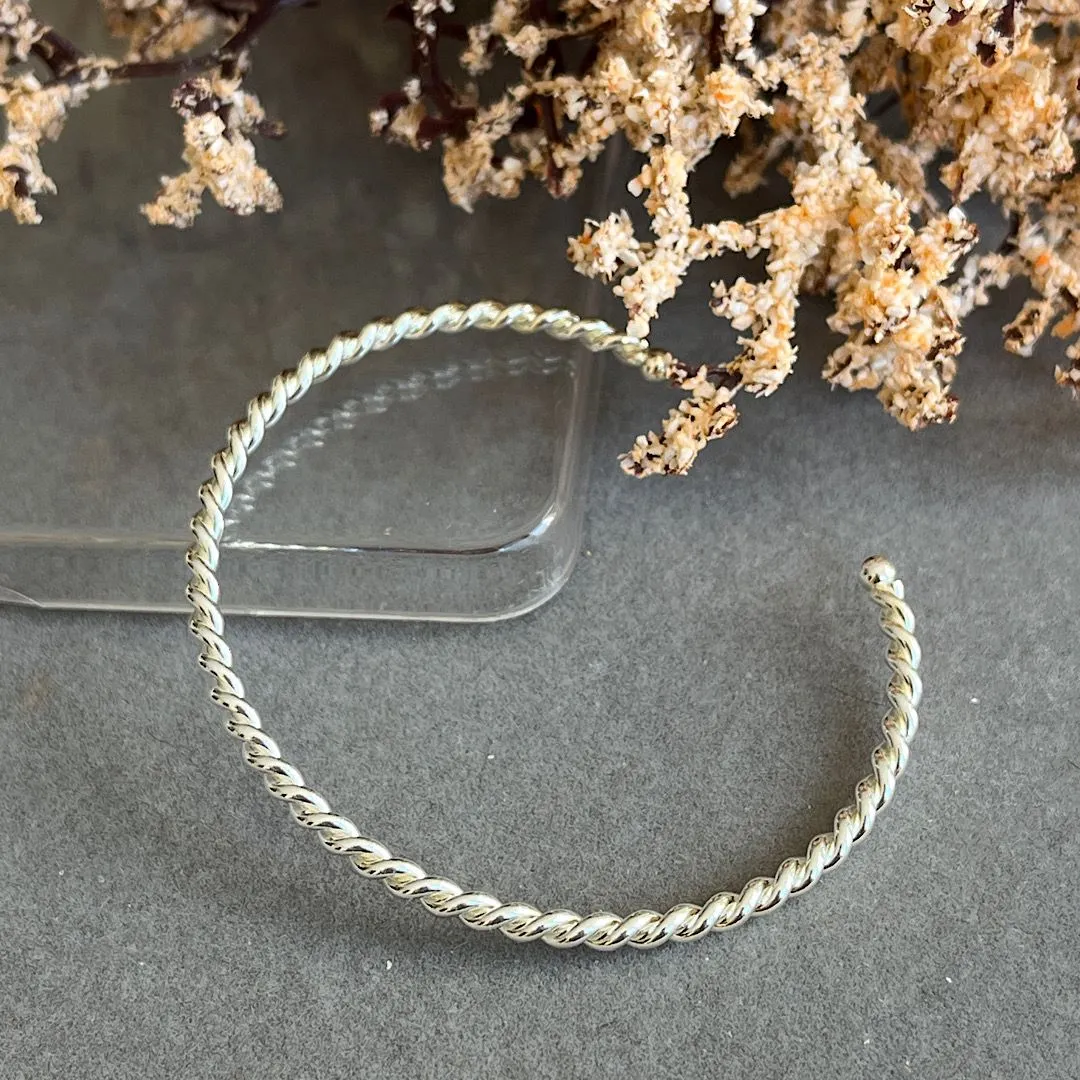 Bracelete fio torcido 3mm prata